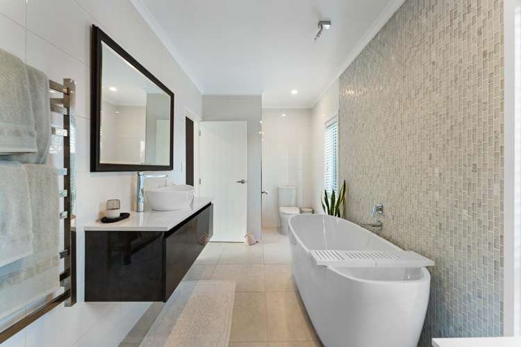 3 Lees Cove Karaka_19