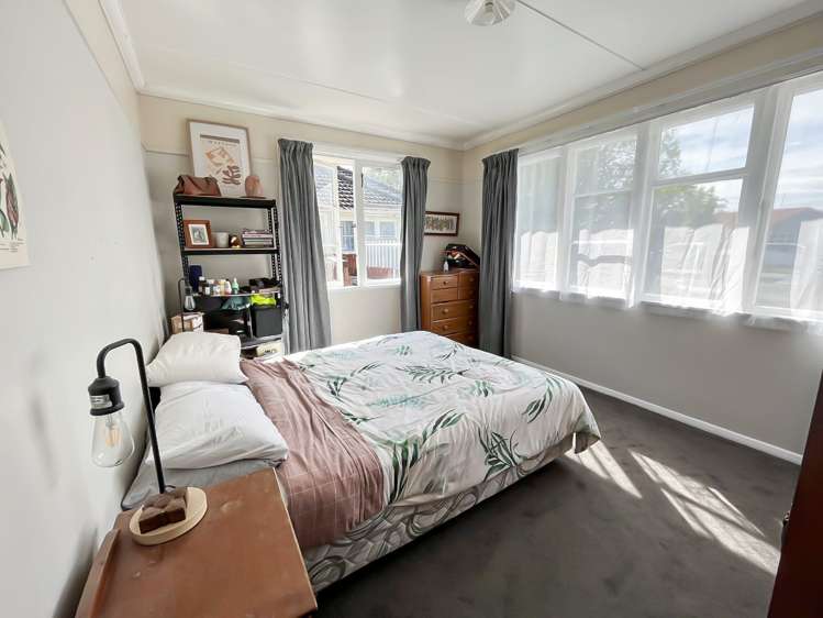 660 Featherston Street Roslyn_5