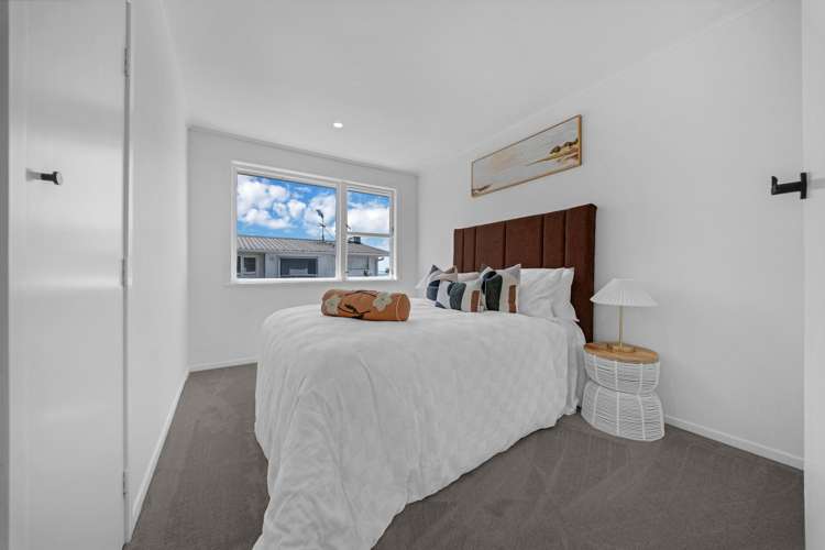 9 Colmar Road Mellons Bay_9