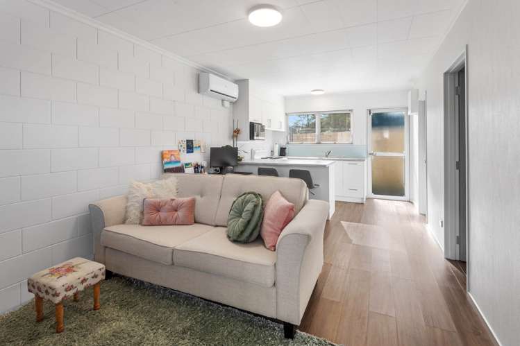 1A Ewing Road Riverside_9