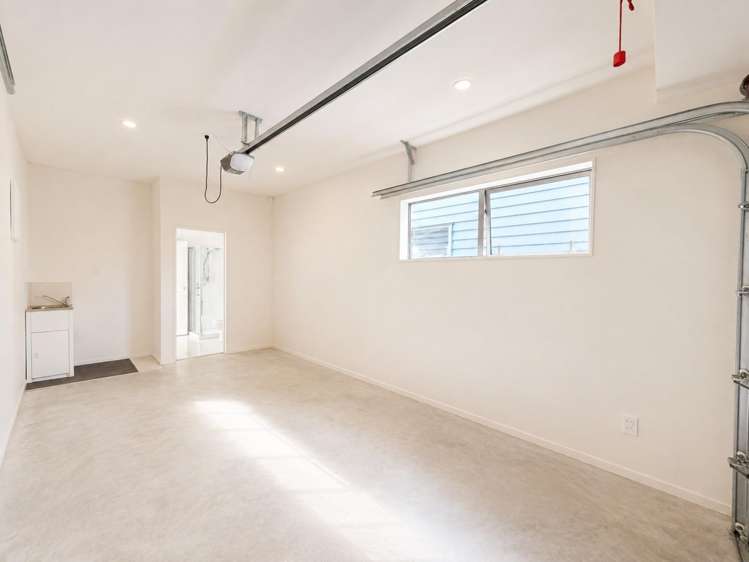 B/21 Geneva Place 1644_8