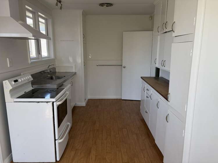 12 Rawlings Street 2738_8