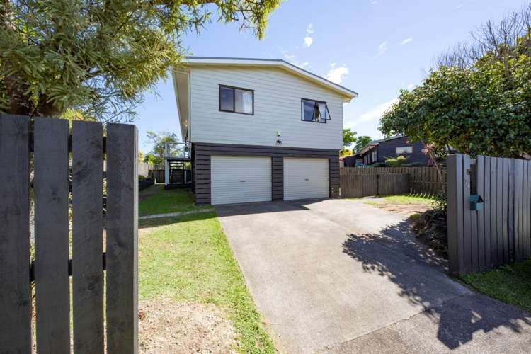 24 Meadowvale Rise Titirangi_10