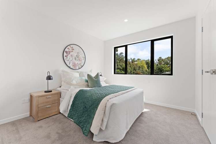 2 Lingham Crescent Torbay_16