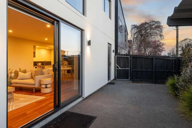 Modern Two Bedroom, Two Bathroom Townhouse