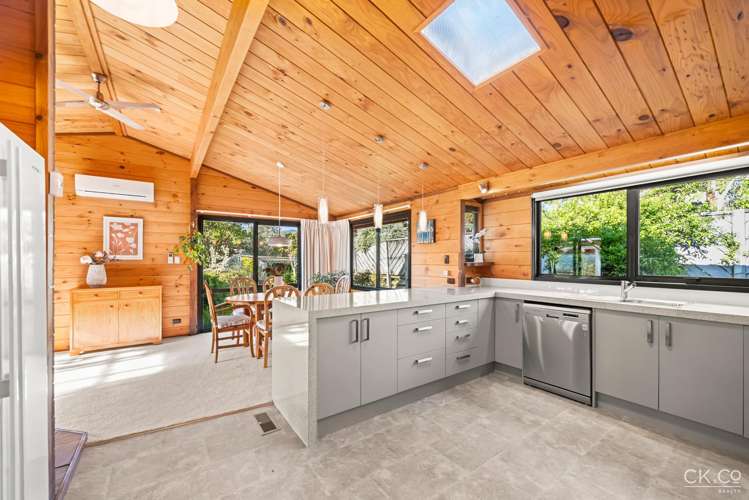 5 Seymour Grove Kingsley Heights_1