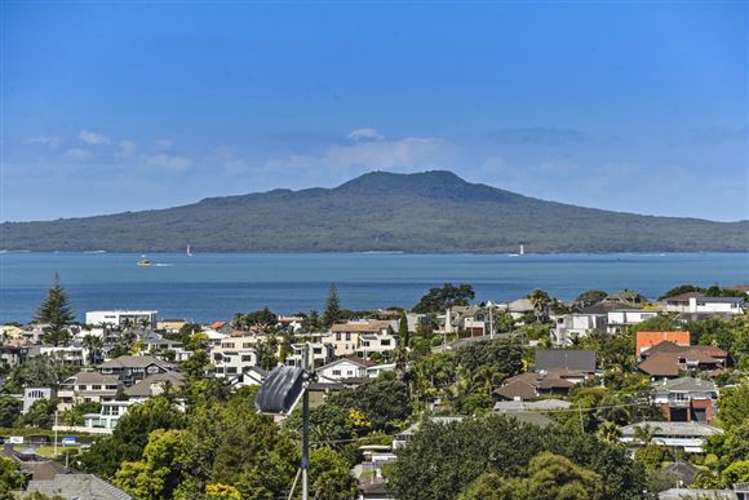 99 East Coast Road Castor Bay_33