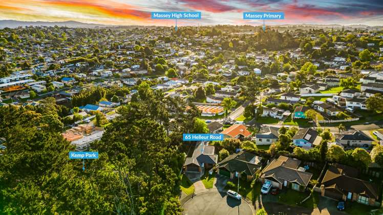 65 Helleur Road Massey_18
