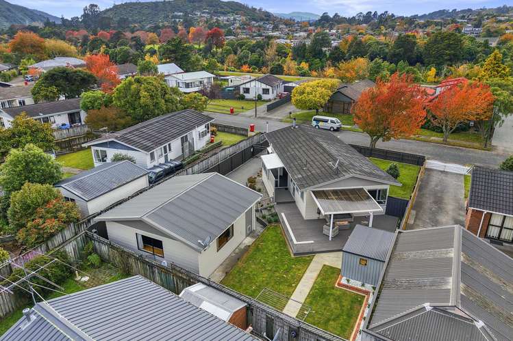 17 Memphis Grove Totara Park_18