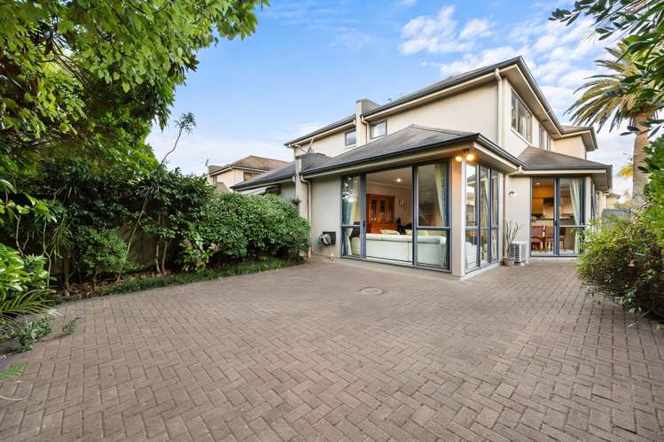 13 Canterbury Park Lane Ellerslie_11