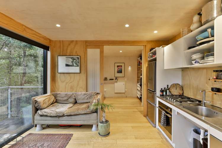 27 Longfellow Parade Glen Eden_17