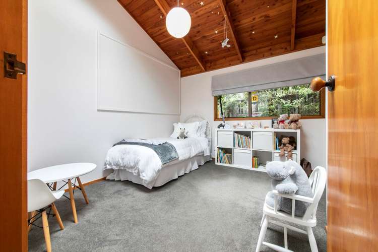 6 Kaurimu Rise Titirangi_9