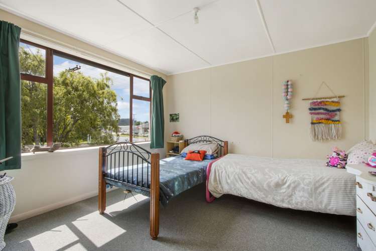 64 Consols Street Waihi_10