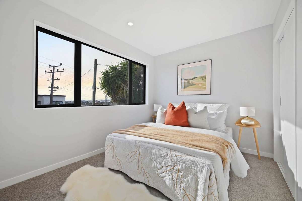 1A Meadow Crescent_5
