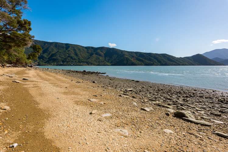 734 Moetapu Bay Road Anakiwa and Surrounds_15