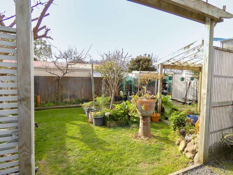 5 Te Whena Street Otaki Beach_20