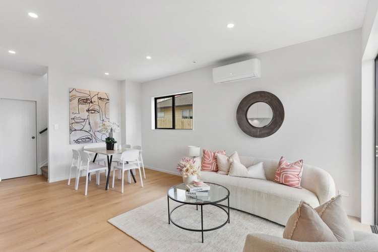 8B Devonshire Road Unsworth Heights_14