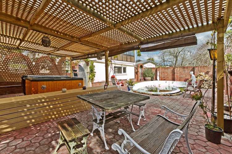 61 Captain Scott Road Glen Eden_16