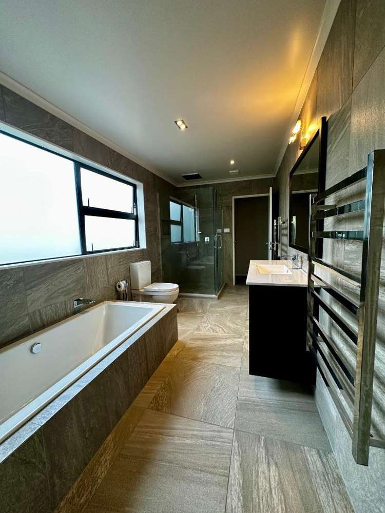 100a Cyril French Drive Flat Bush_15