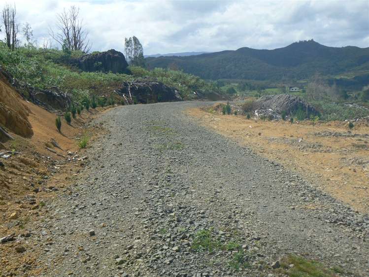 Taheke Road Horeke_15