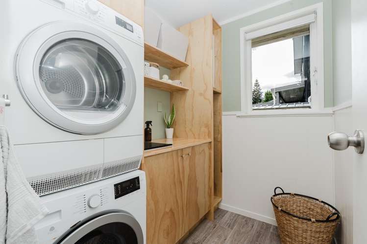 45 Yeats Crescent Fairfield_10