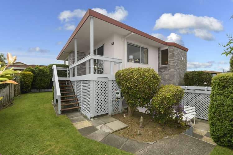 1 Clivedene Street Matua_4