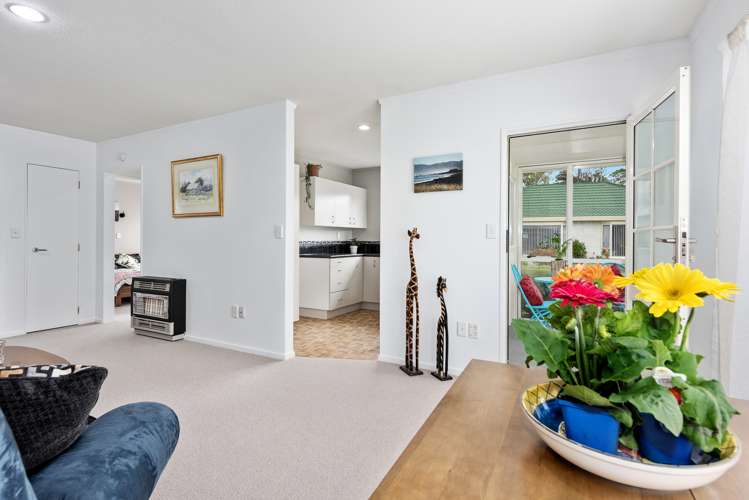 42/17 John Street Trentham_10