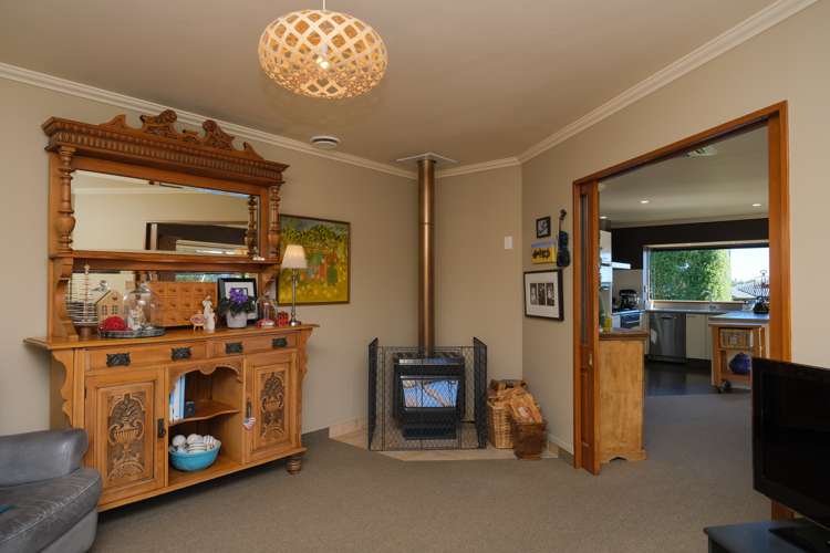 7 Gowan Close Shiel Hill_9