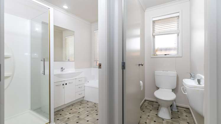 32 Parkside Drive Huntington_8