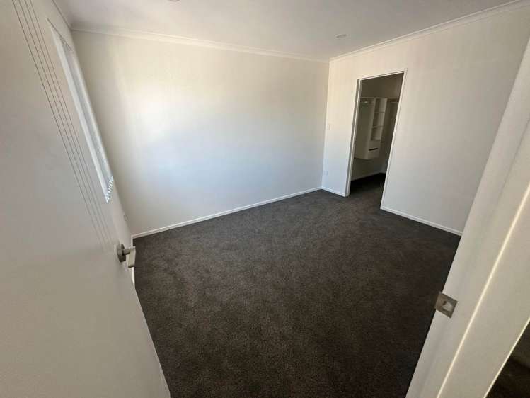 8A Gardiner Grove Mangere East_14