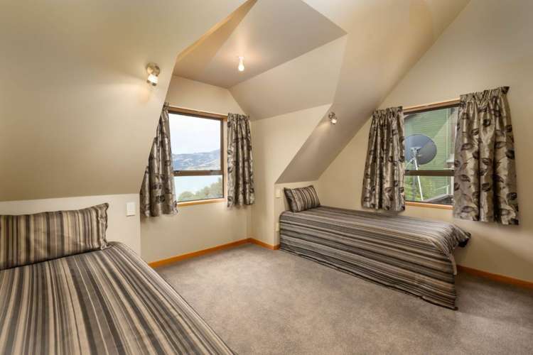 10 Settlers Hill Akaroa_11