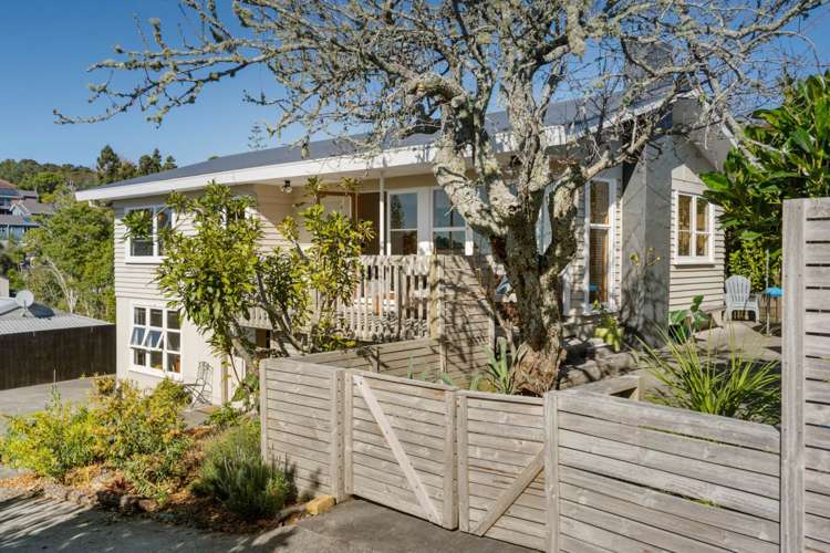43 Fairmount Road Titirangi_15