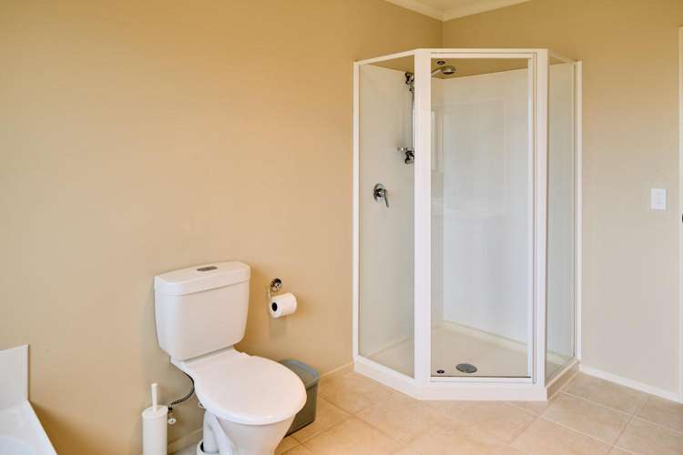 26a Kirton Drive Riverstone Terraces_12