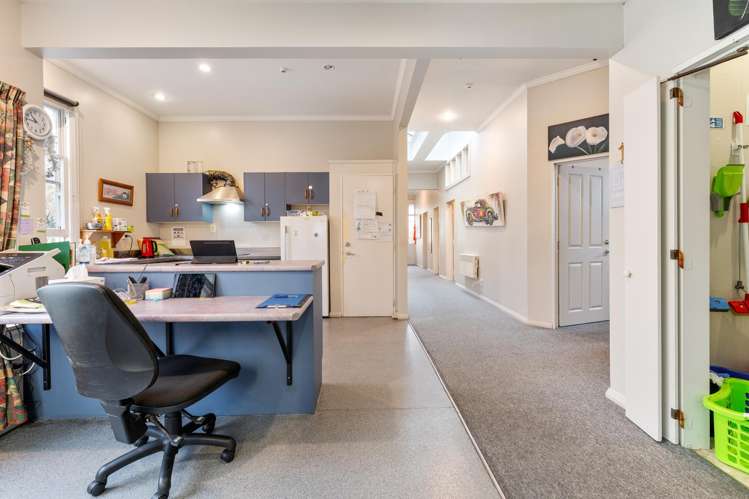 63 Law Street Caversham_13