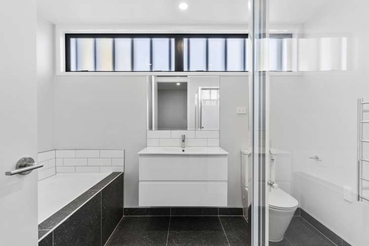 5a Range View Road Mount Albert_7