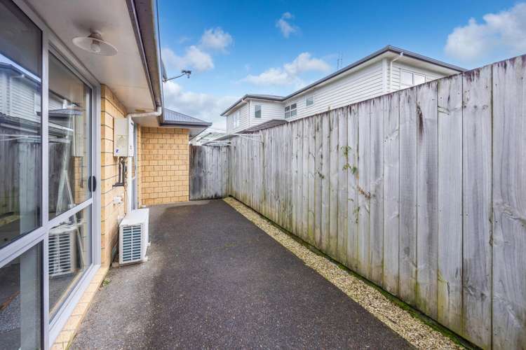 2/3 June Place Hamilton East_26