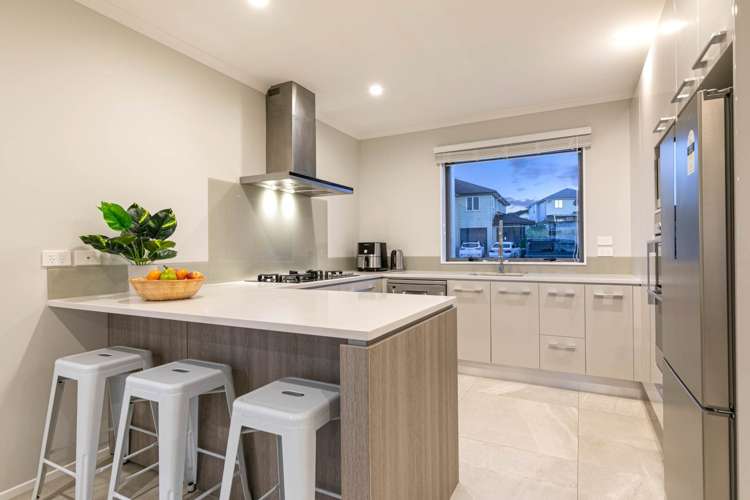 85 Mackay Drive Greenhithe_5