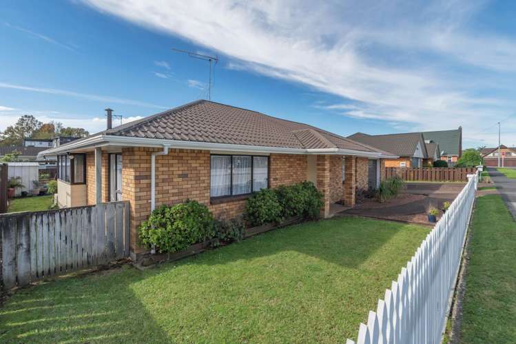 2/1 Nelson Street Papakura_15