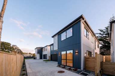 Lot2/9 Macnay Way_1