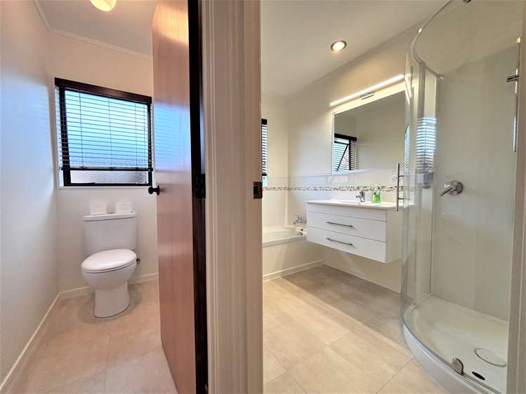 2/79 Mirrabooka Avenue Botany Downs_10