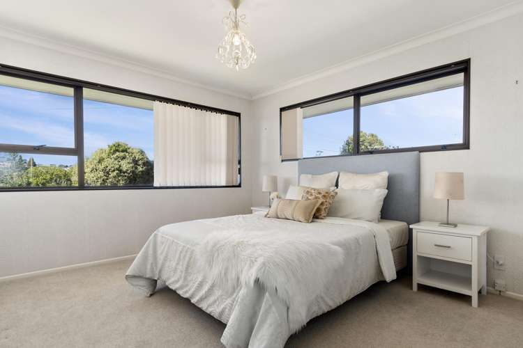 13 Cooneys Drive Matua_7
