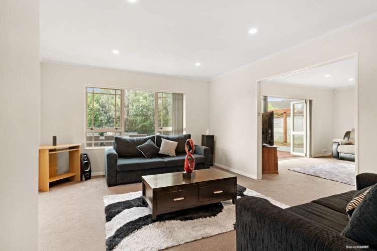 32 Lothian Brae Wattle Downs_14