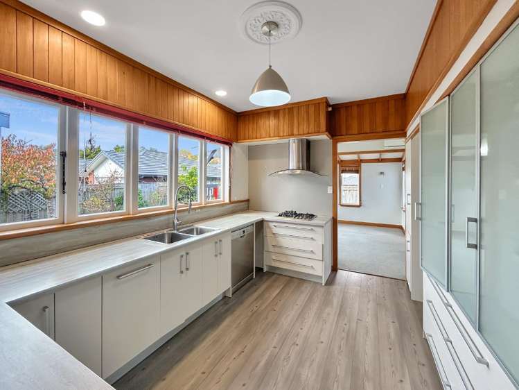 16 Manapouri Crescent 2138_2