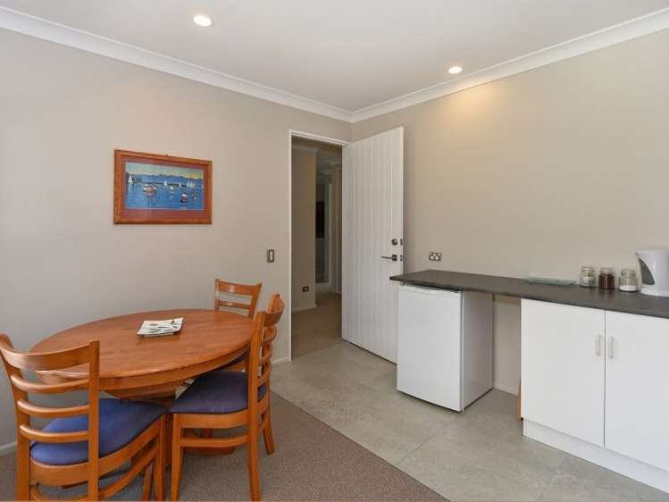 29 Newhaven Crescent Marahau_25