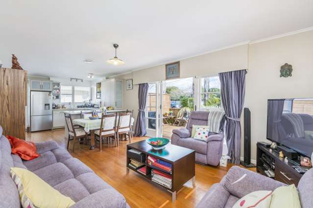 5a Melanie Place Orewa_3