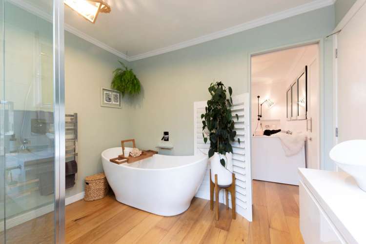 1/8 Derwent Crescent Titirangi_12