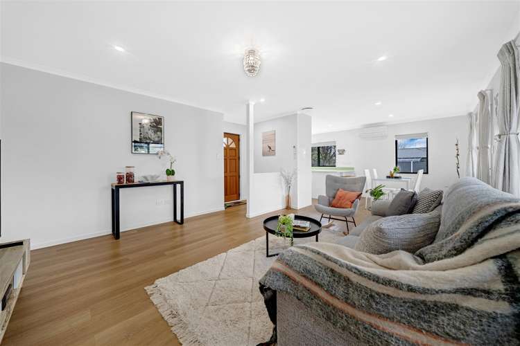 62 Medvale Avenue Flat Bush_8