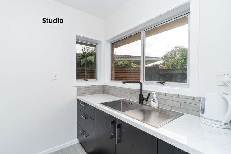 8 Aintree Crescent Awapuni_15