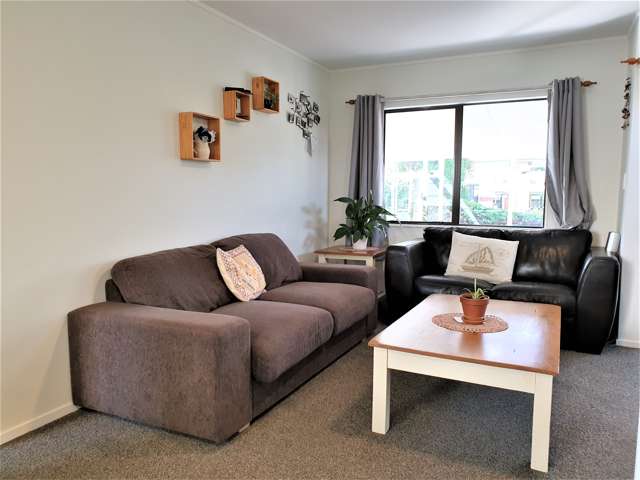 2/20 Glenhaven Place Te Atatu Peninsula_2