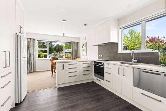 701 Queen Street East Parkvale_1